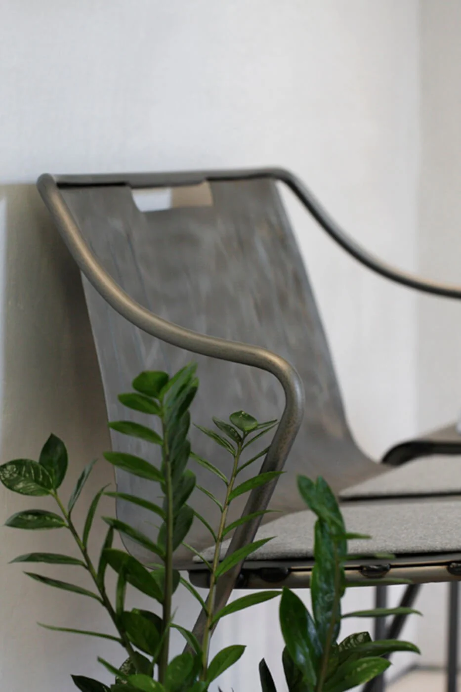 Ola BN M Bench by Midj - Image 6
