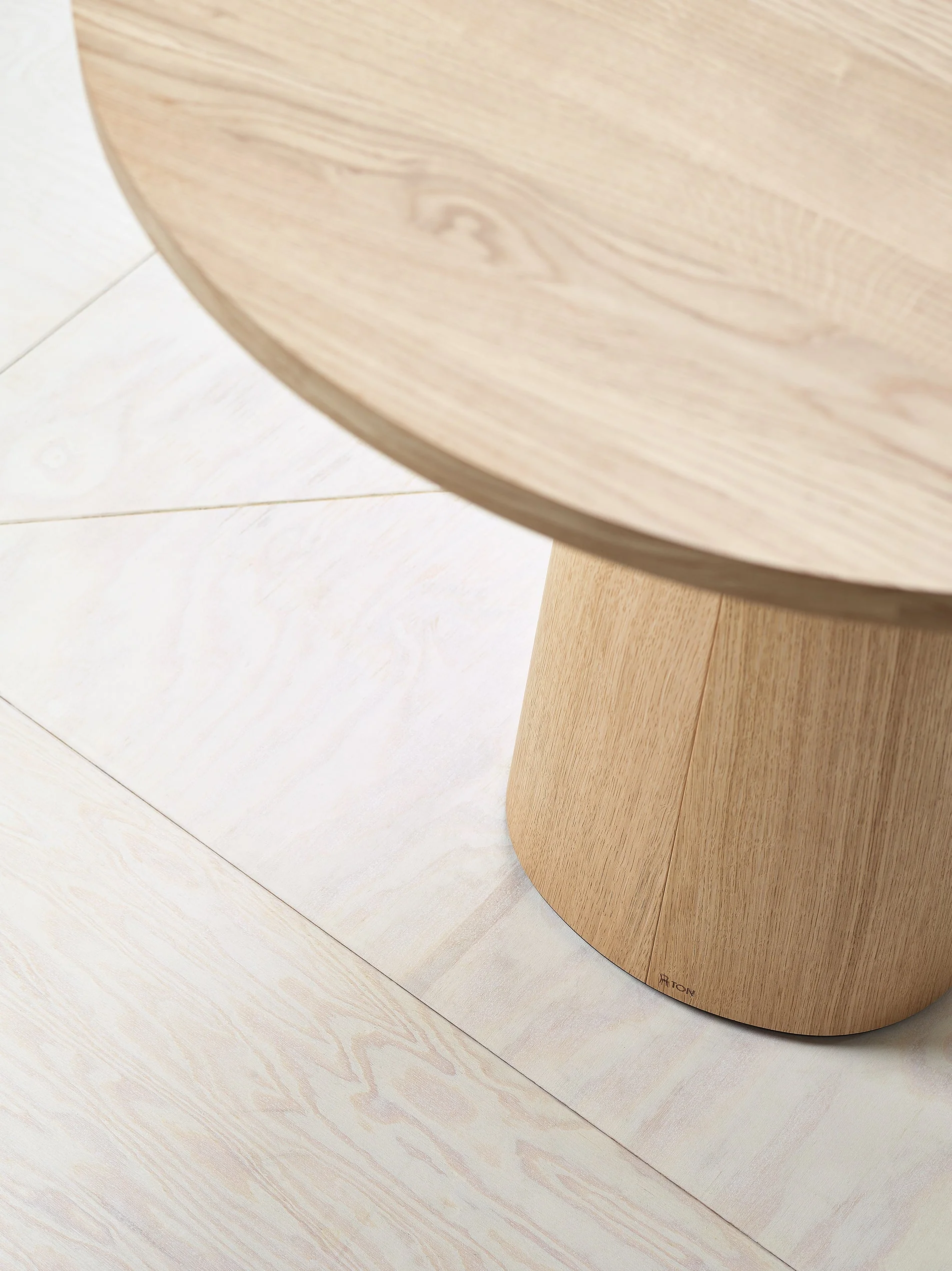 P.O.V. Round Dining Table by Ton - Image 5