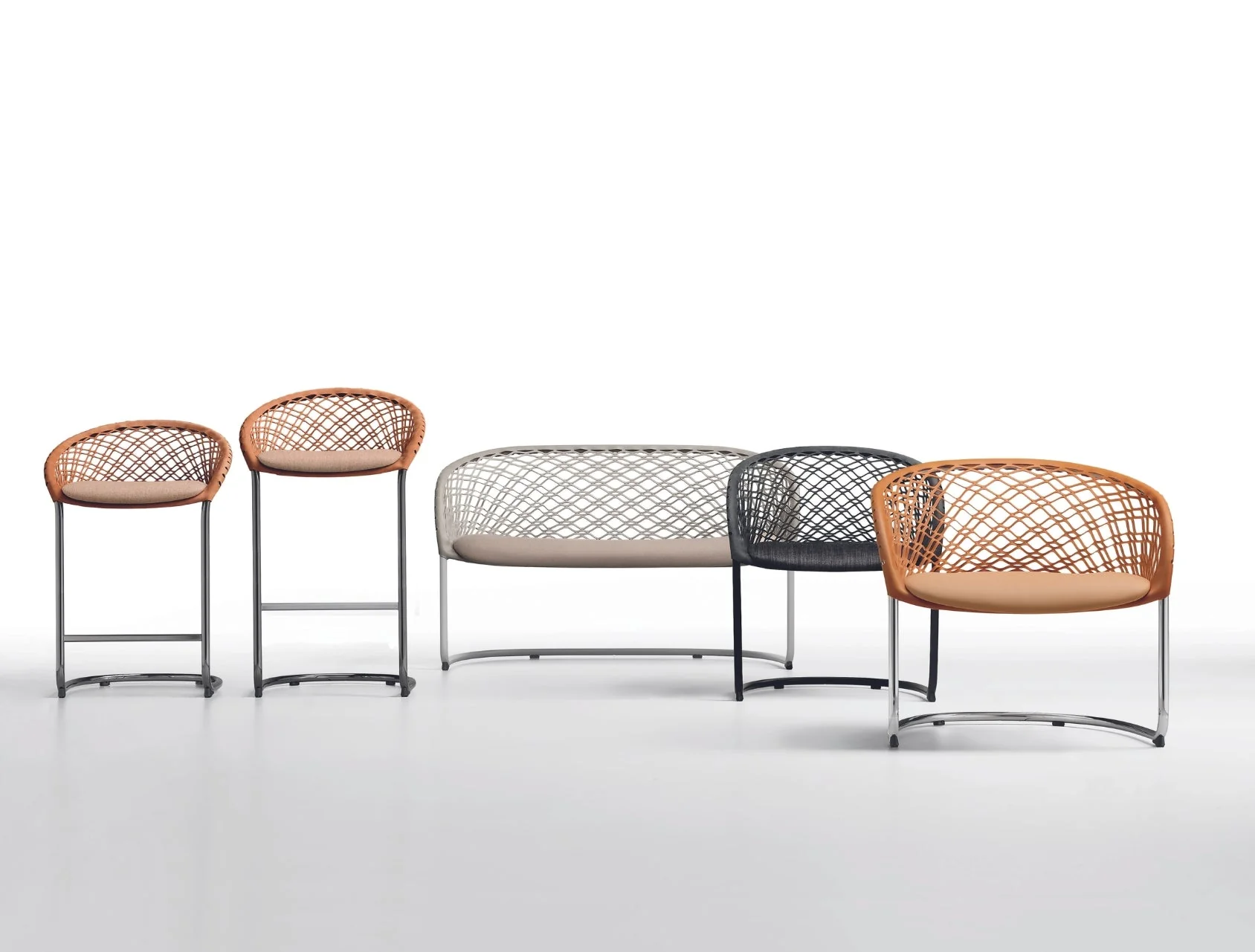 P47 AP M TS_CU Cantilever Lounge Chair by Midj - Image 2