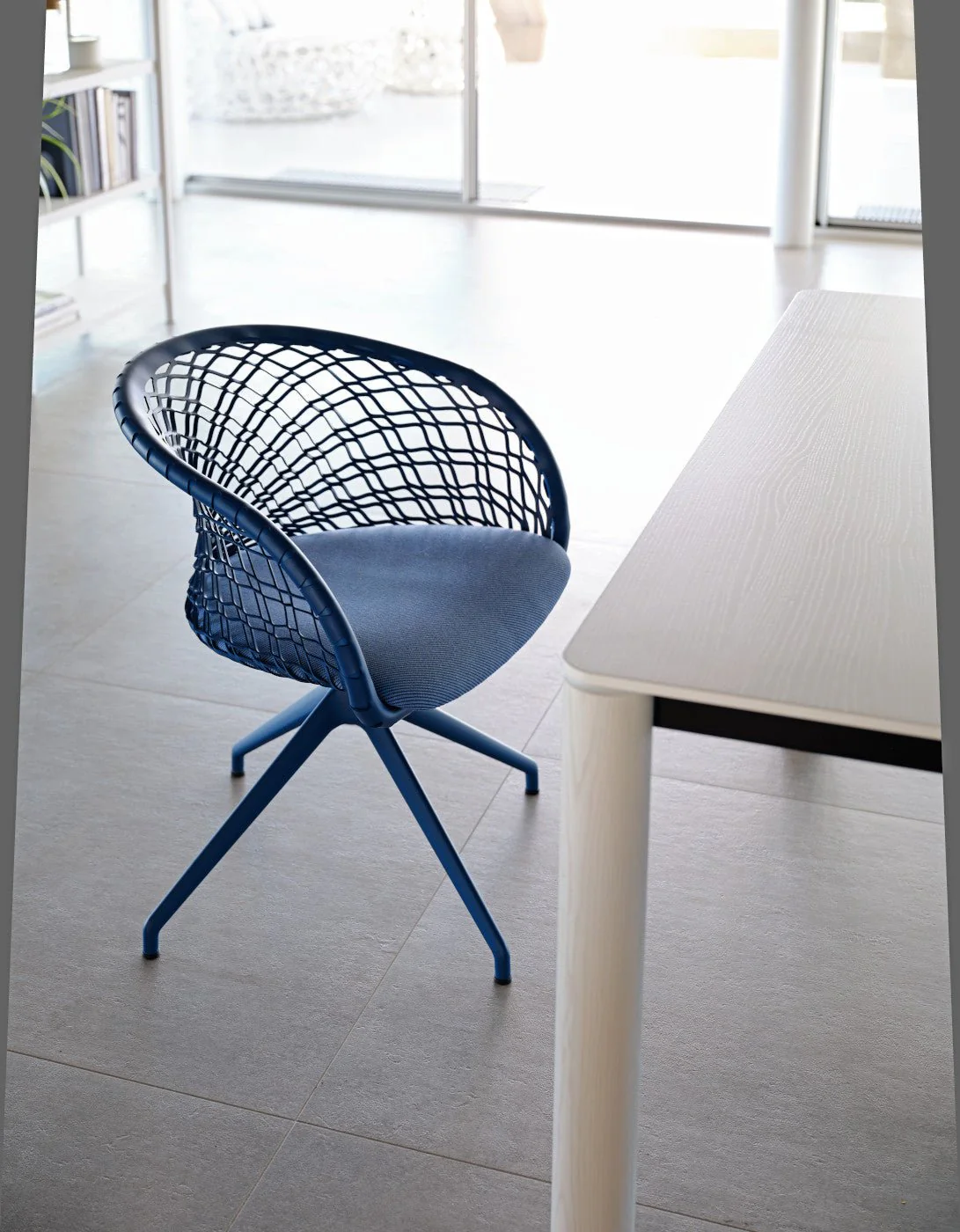 P47 P GX TS_CU Swivel Armchair by Midj - Image 2