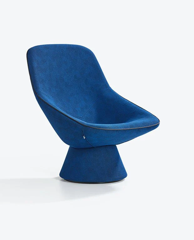 Pala Lounge Chair by Artifort - Image 11