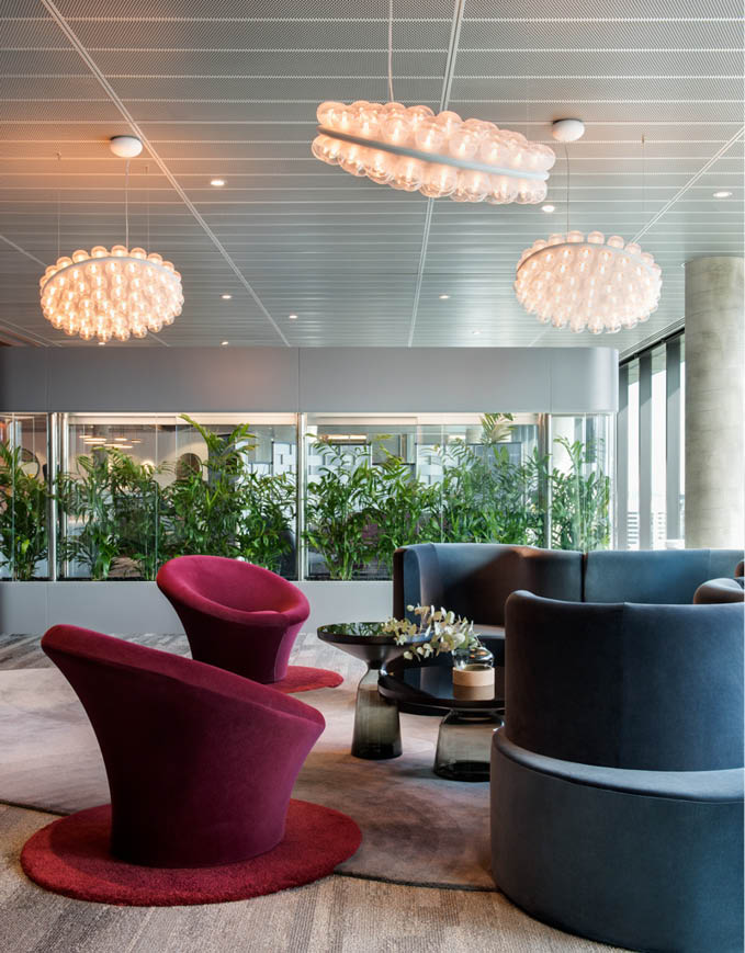 Pierre Paulin Mushroom Lounge Chair F560 by Artifort - Image 24