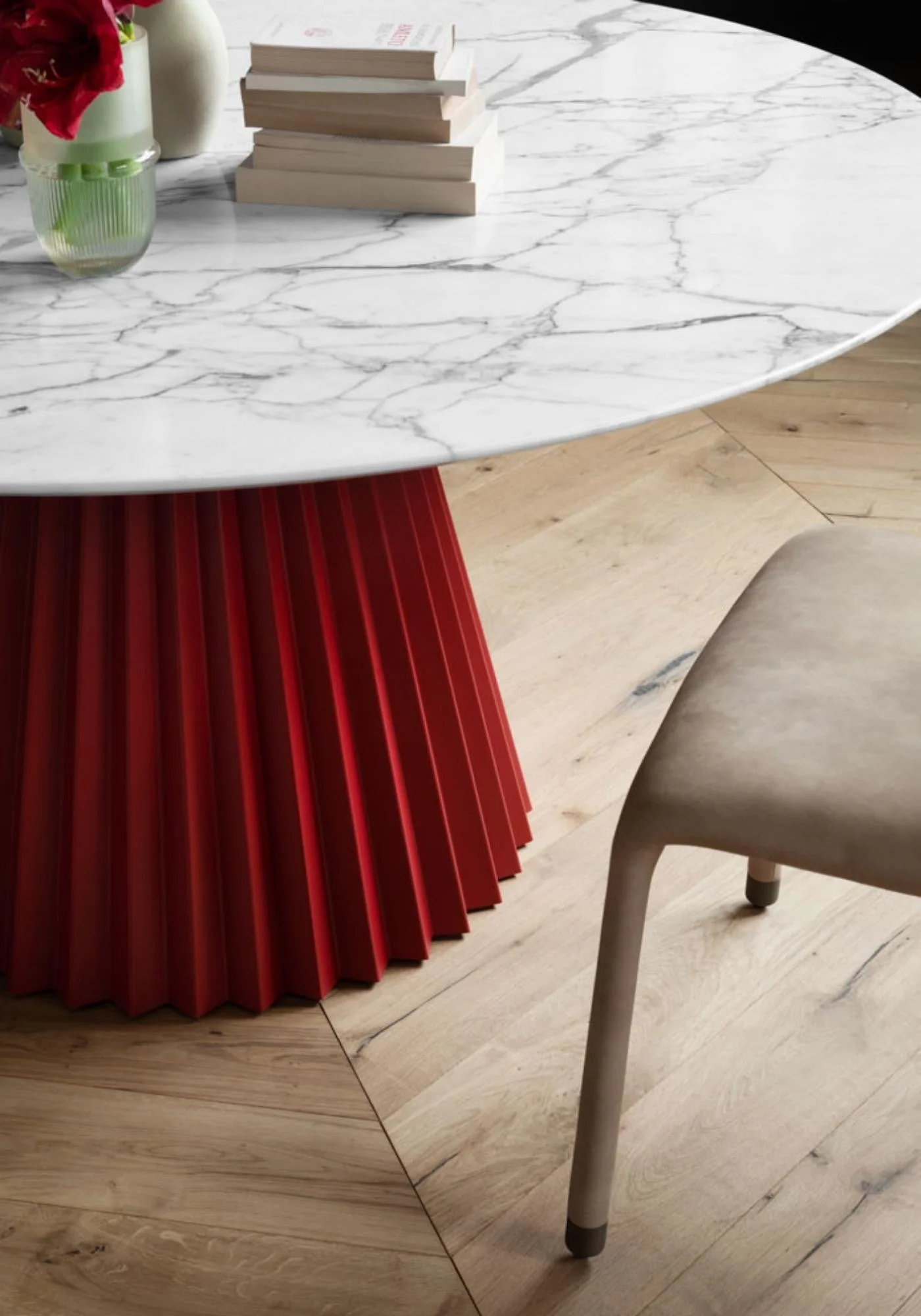 Plisse 59" Dining Table by Midj - Image 4