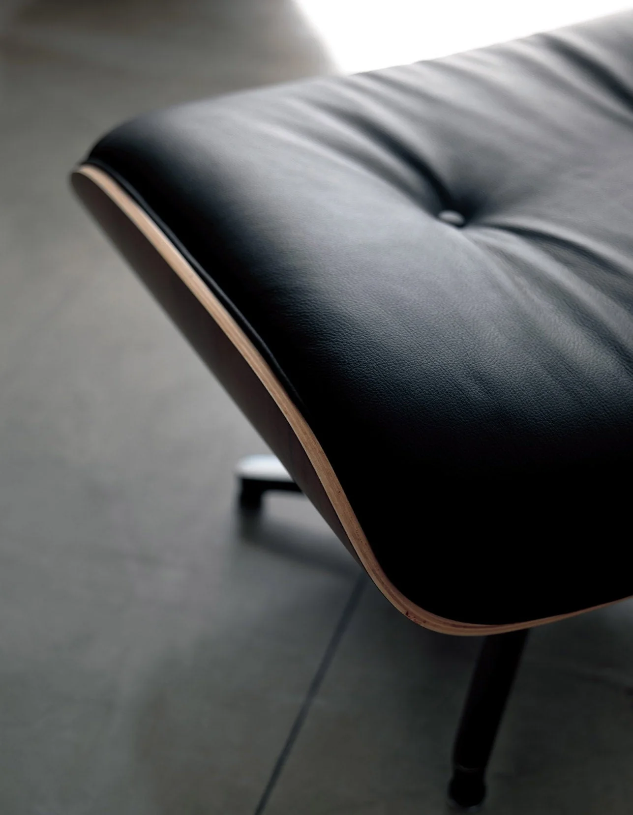 Classic Plywood Lounge Ottoman - Image 2