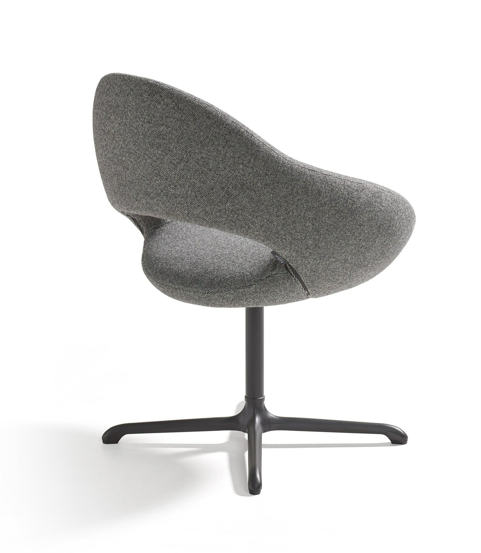 Shark Cross Base Chair by Artifort - Image 5