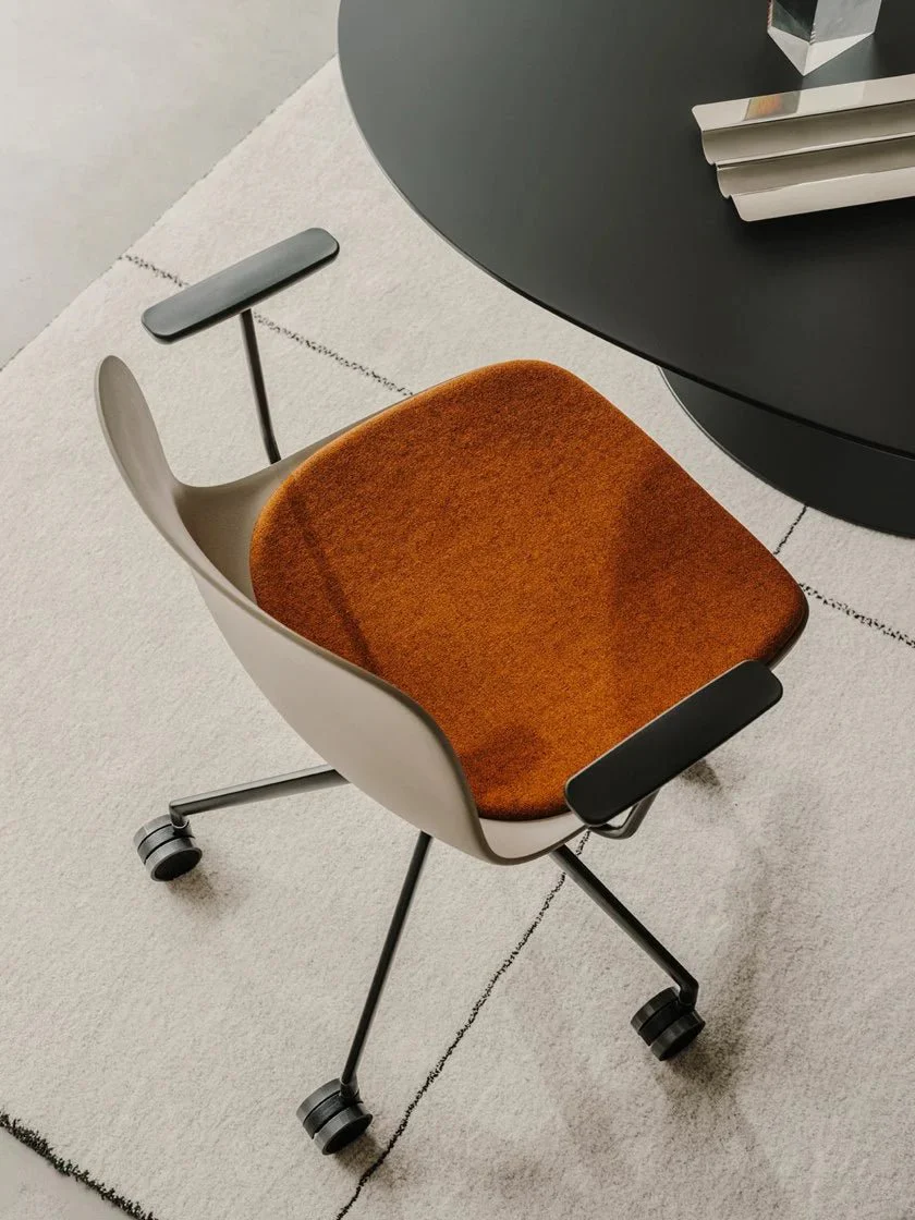 Seela S341 Chair by Lapalma - Image 4