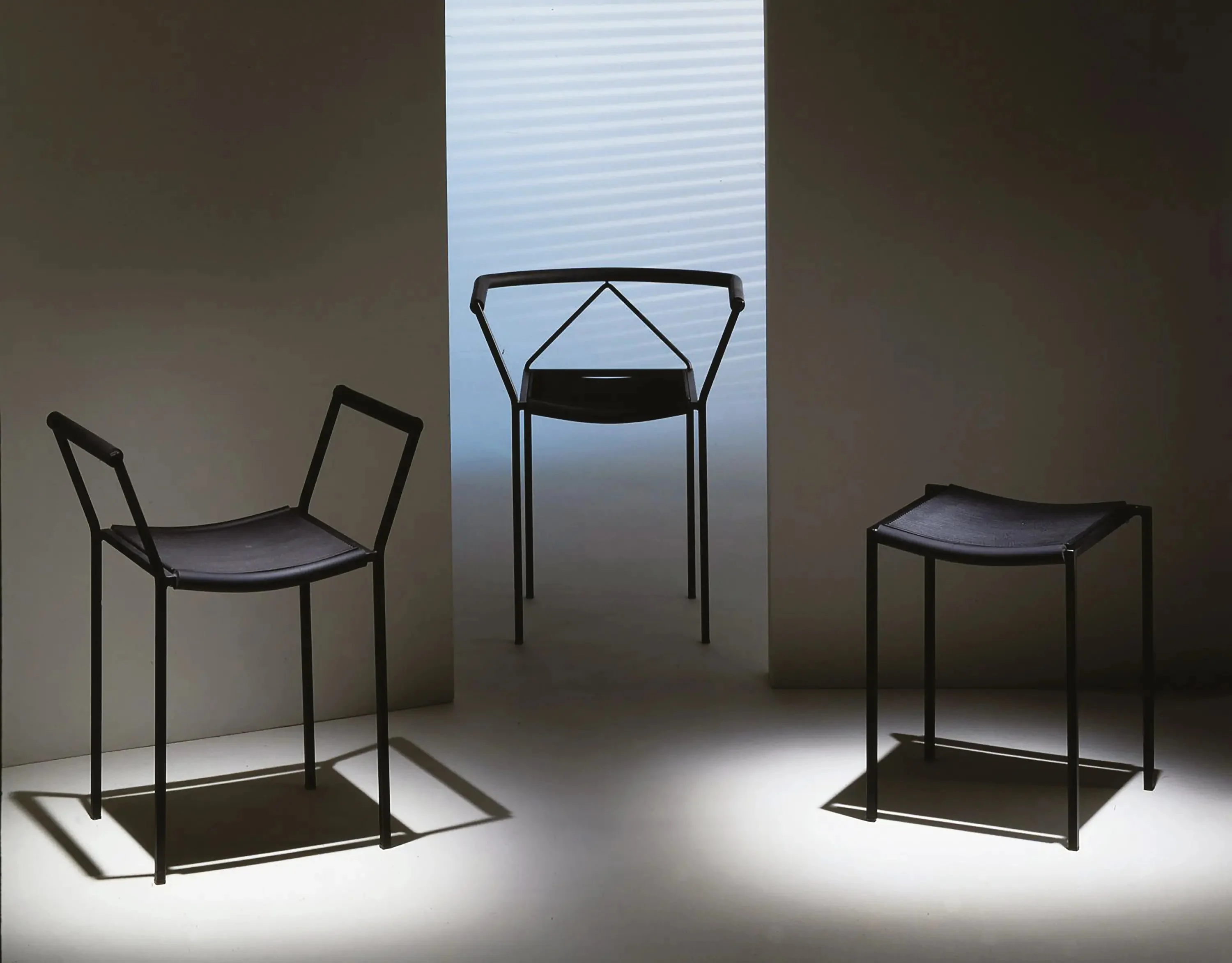 Sgabello Basso Stackable Stool by Zeus Noto - Image 3