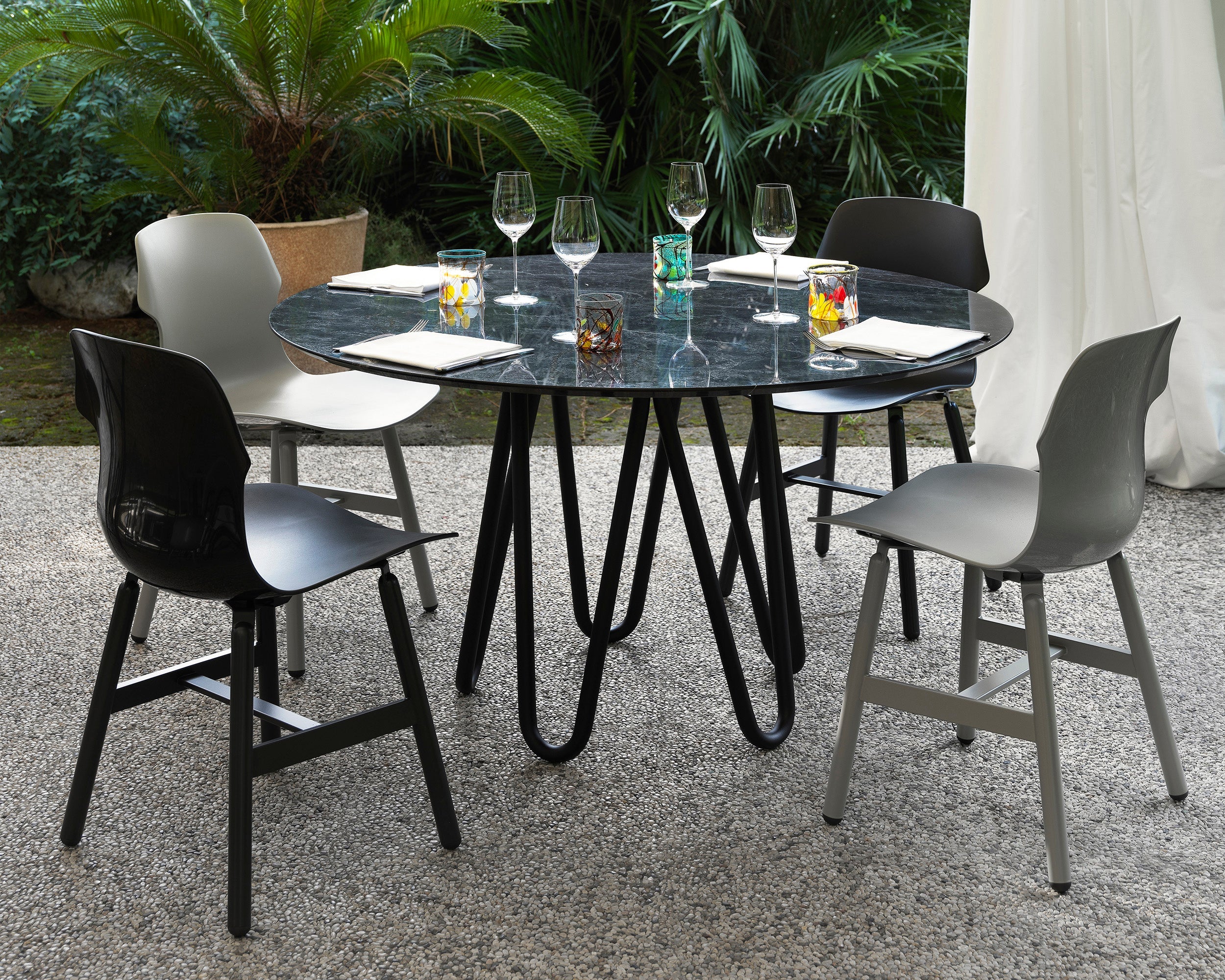 Stereo Metal Polypropylene Chair by Casamania - Image 8