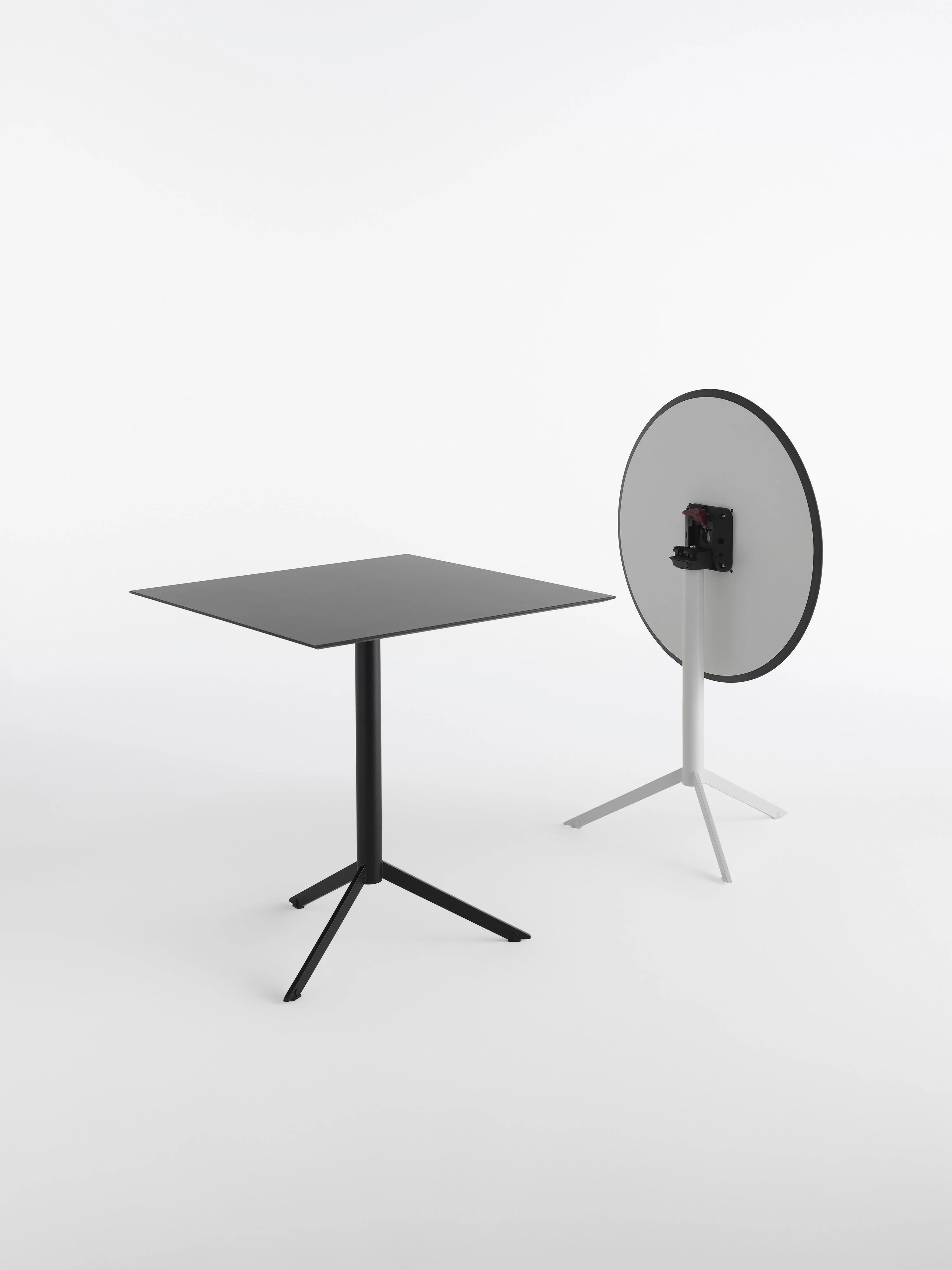 T4 Bistrot Foldable Table by Casamania - Image 9
