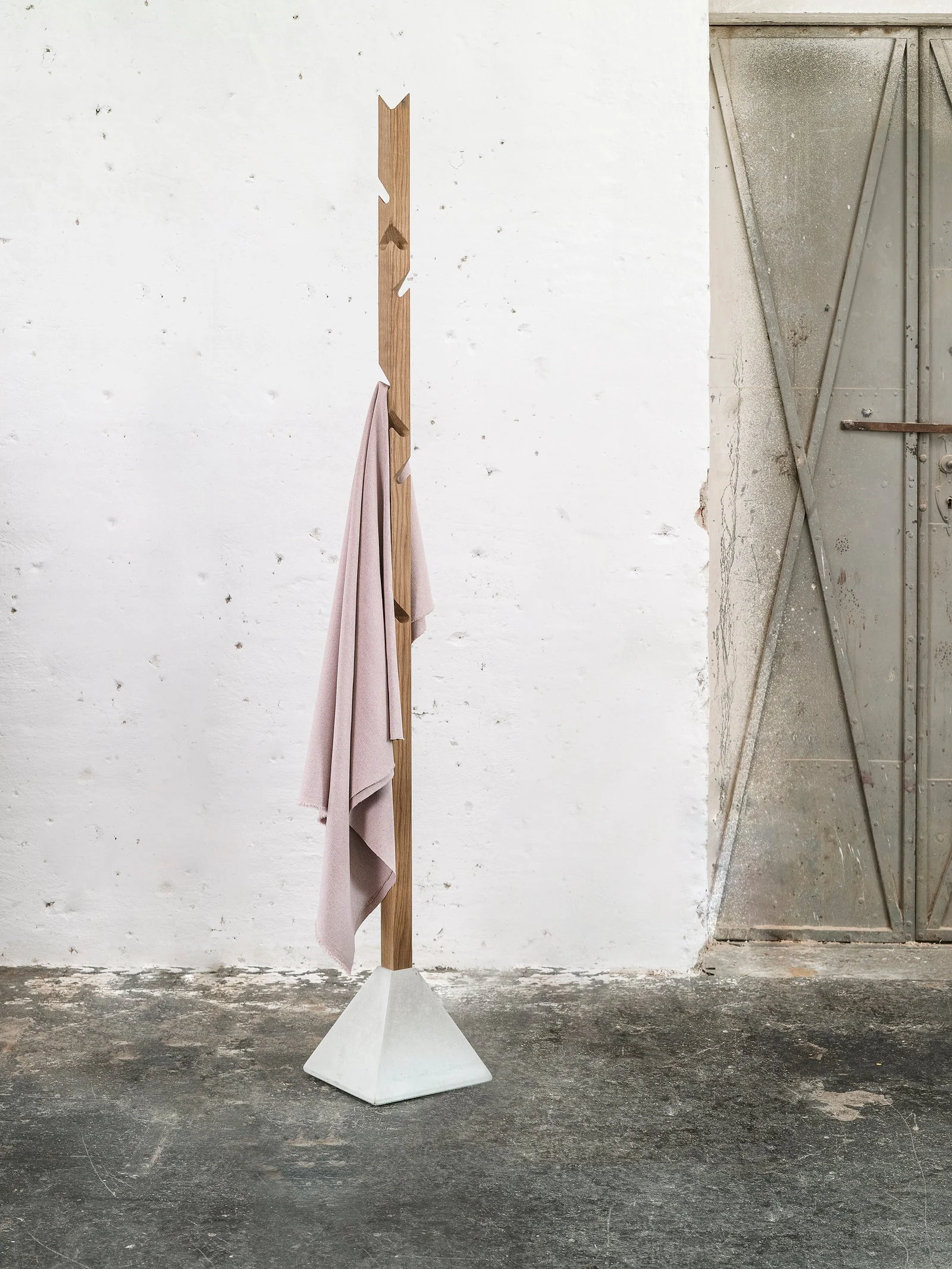 Tee Coat Stand by Ton - Image 20