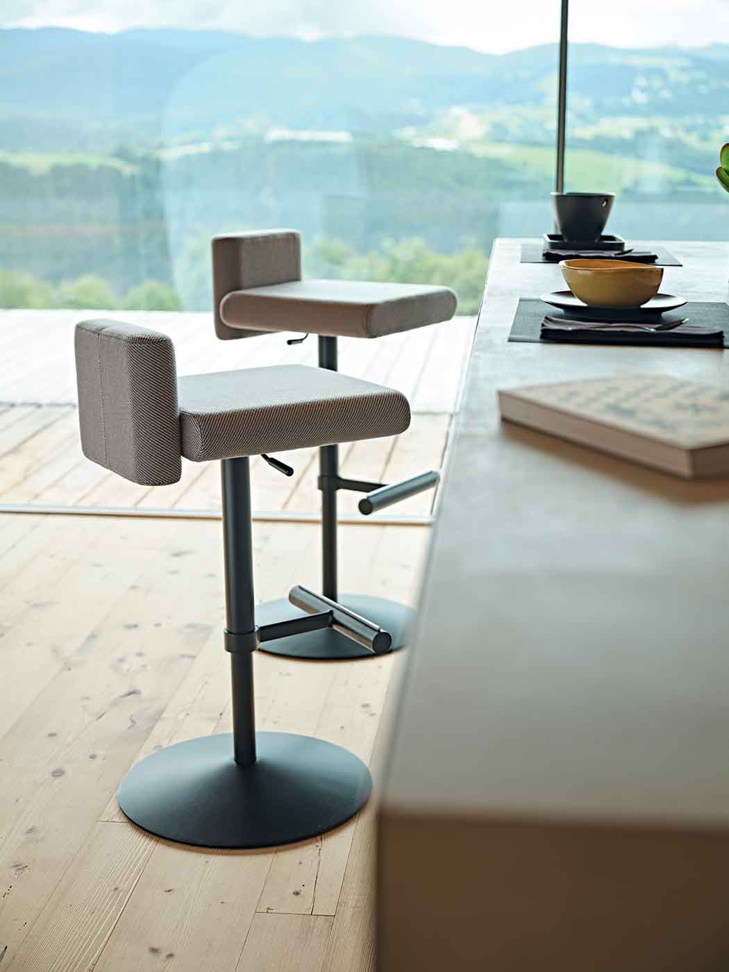 Toy SG TS Stool by Midj - Image 4