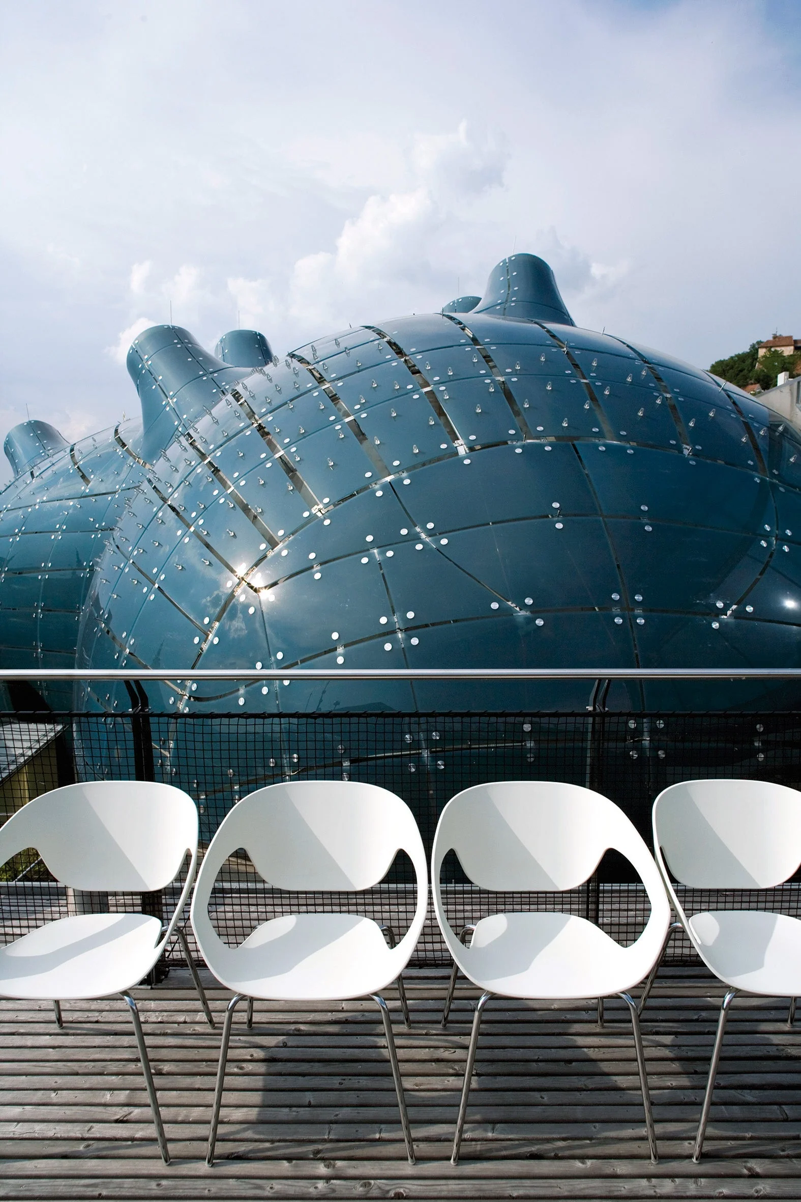 Vad Stackable Polypropylene Chair by Casamania - Image 16