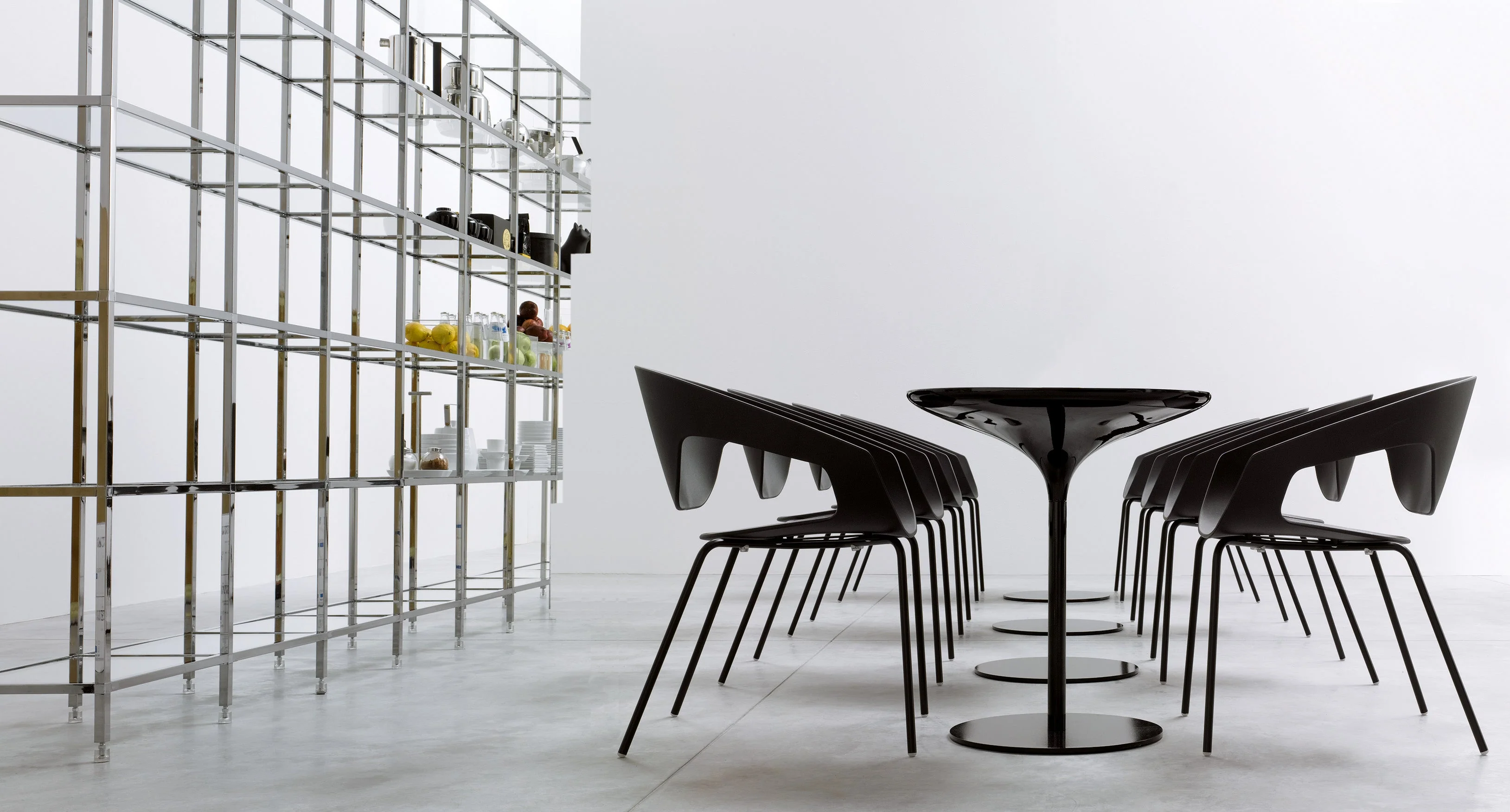 Vad Stackable Polypropylene Chair by Casamania - Image 20