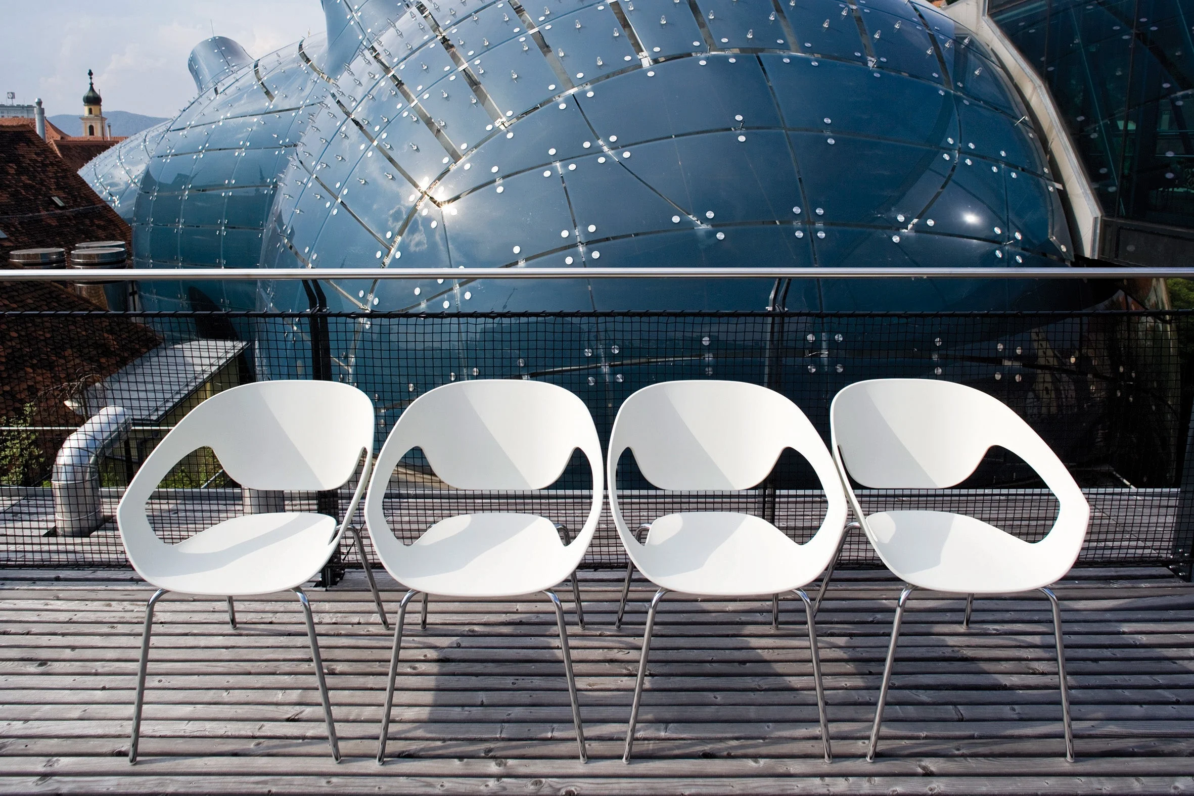Vad Stackable Polypropylene Chair by Casamania - Image 21
