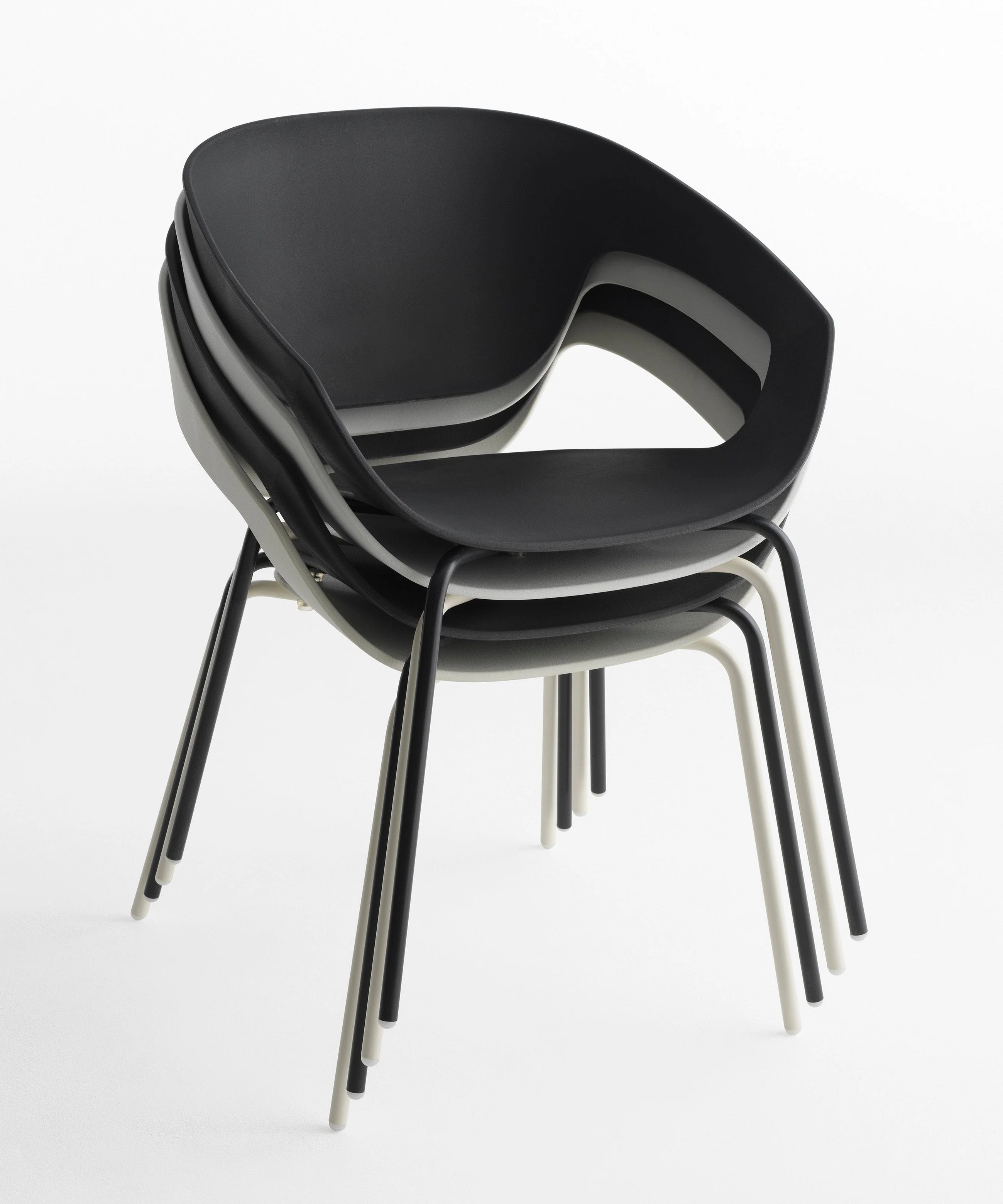 Vad Stackable Polypropylene Chair by Casamania - Image 4
