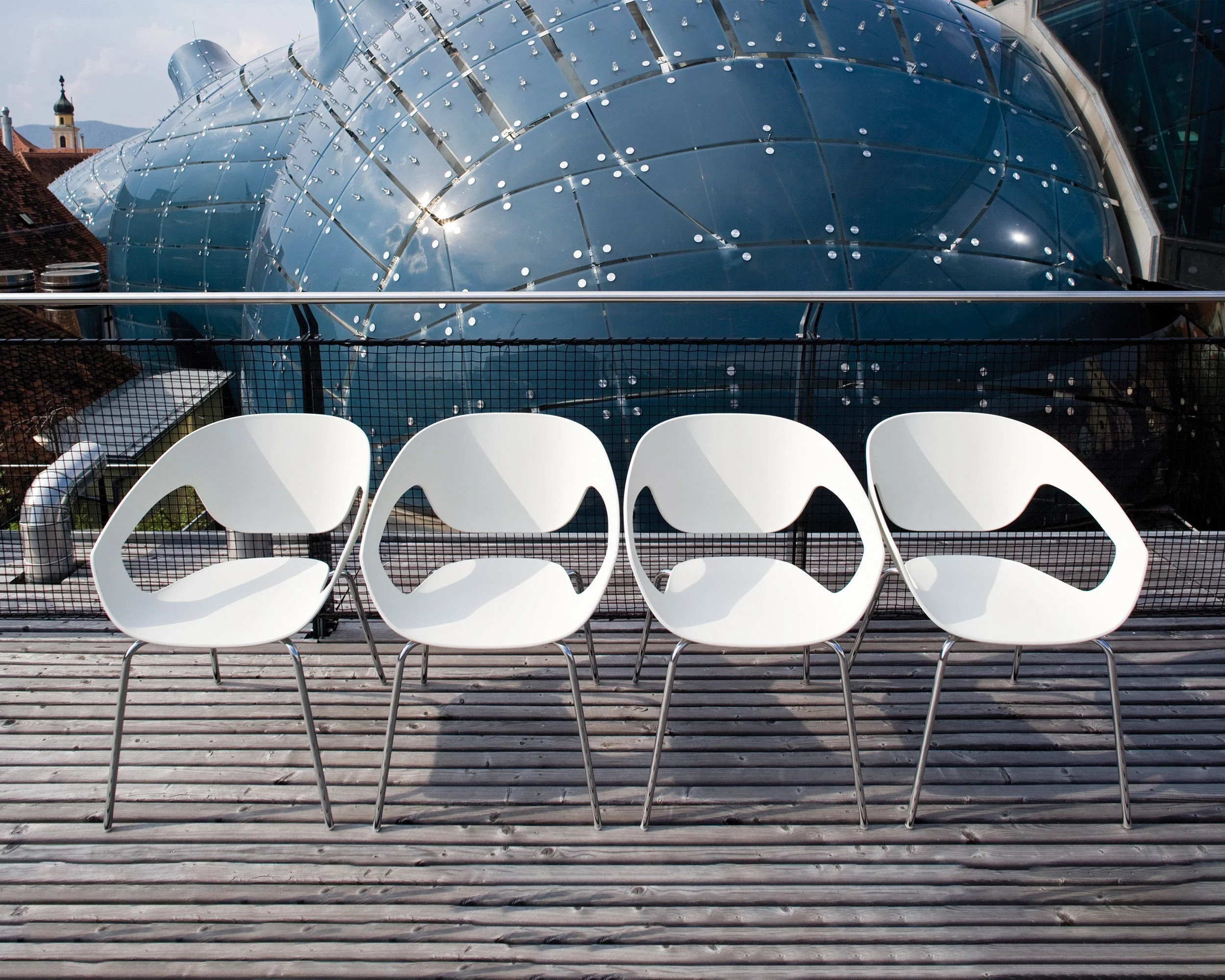 Vad Stackable Polypropylene Chair by Casamania - Image 8
