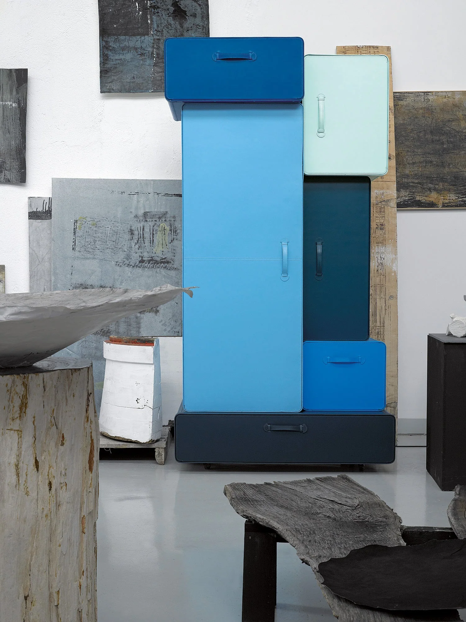Valises Storage Closet by Casamania - Image 8