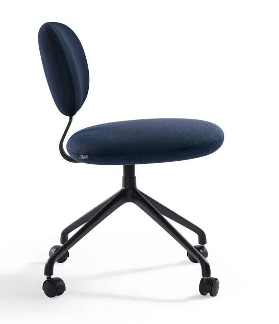 Vega Chair Star Base with Casters by Artifort - Image 2