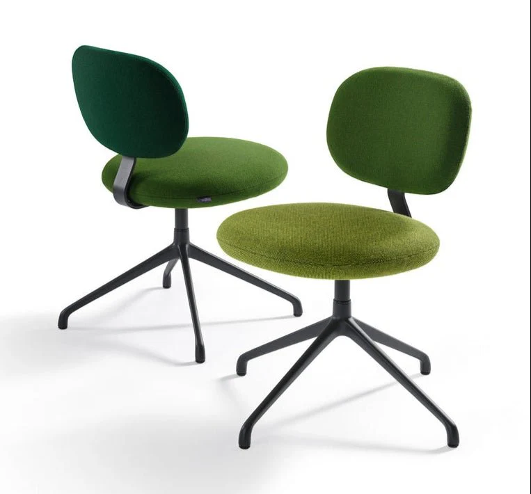 Vega Chair with Star Base by Artifort - Image 4