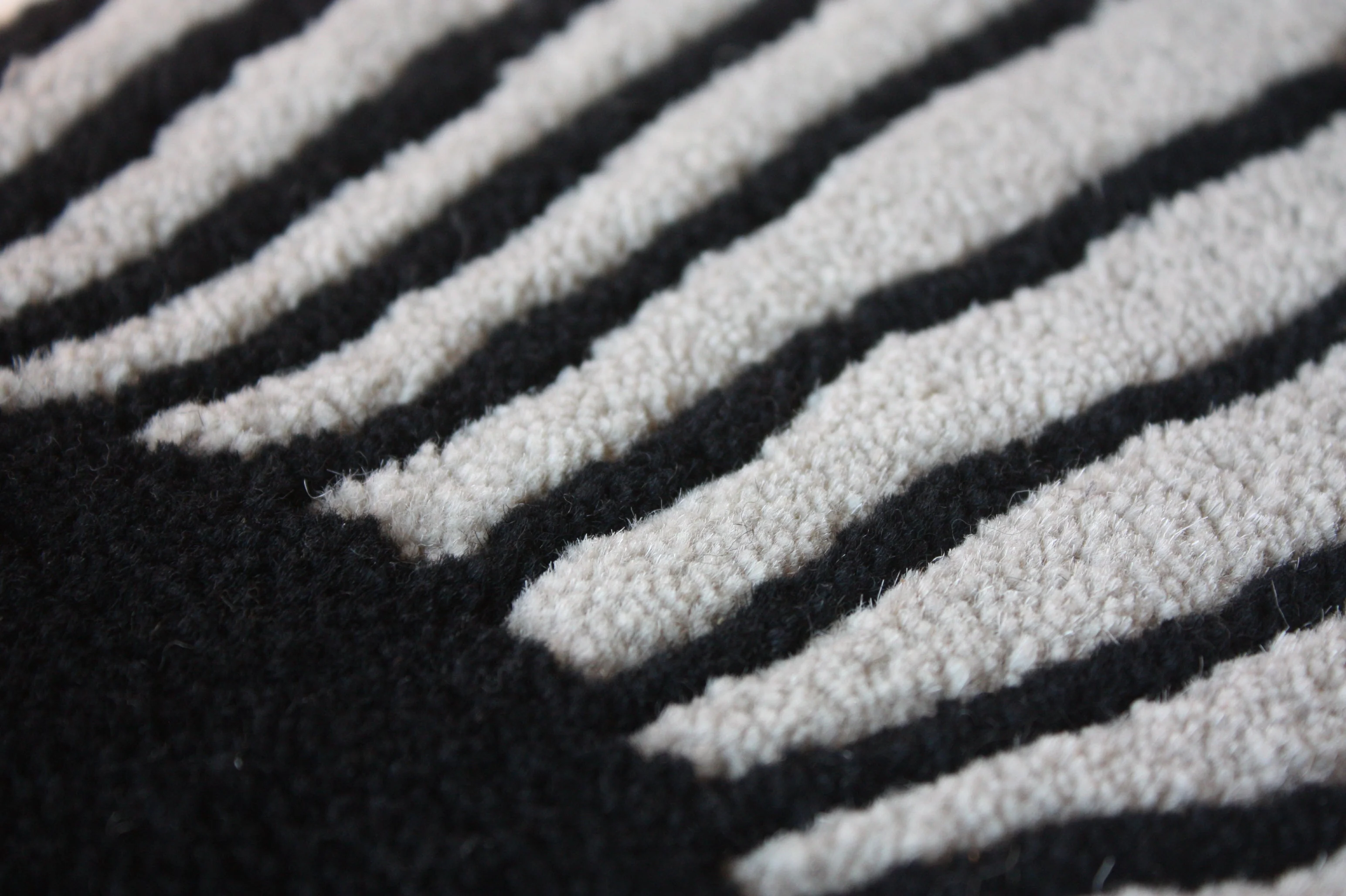VP Rays Greige Carpet by Verner Panton - Image 4