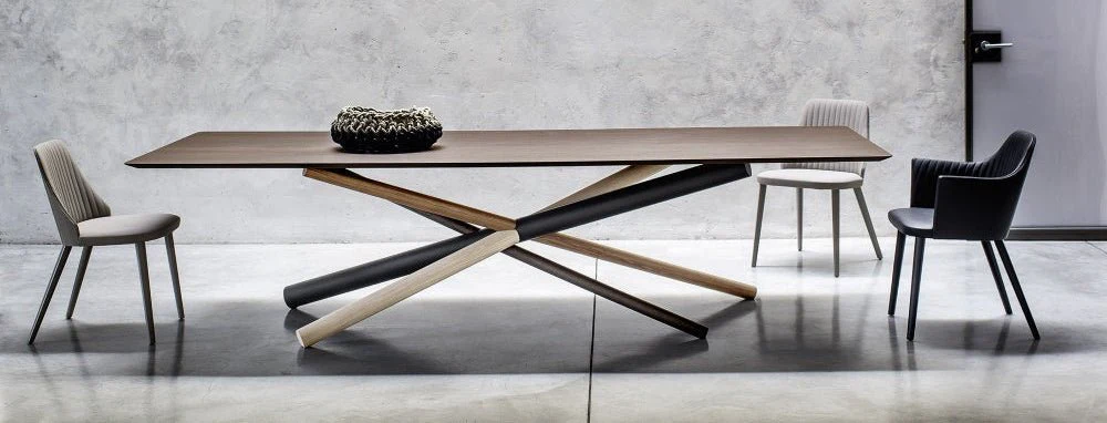 W Dining Table by Bross - Image 4