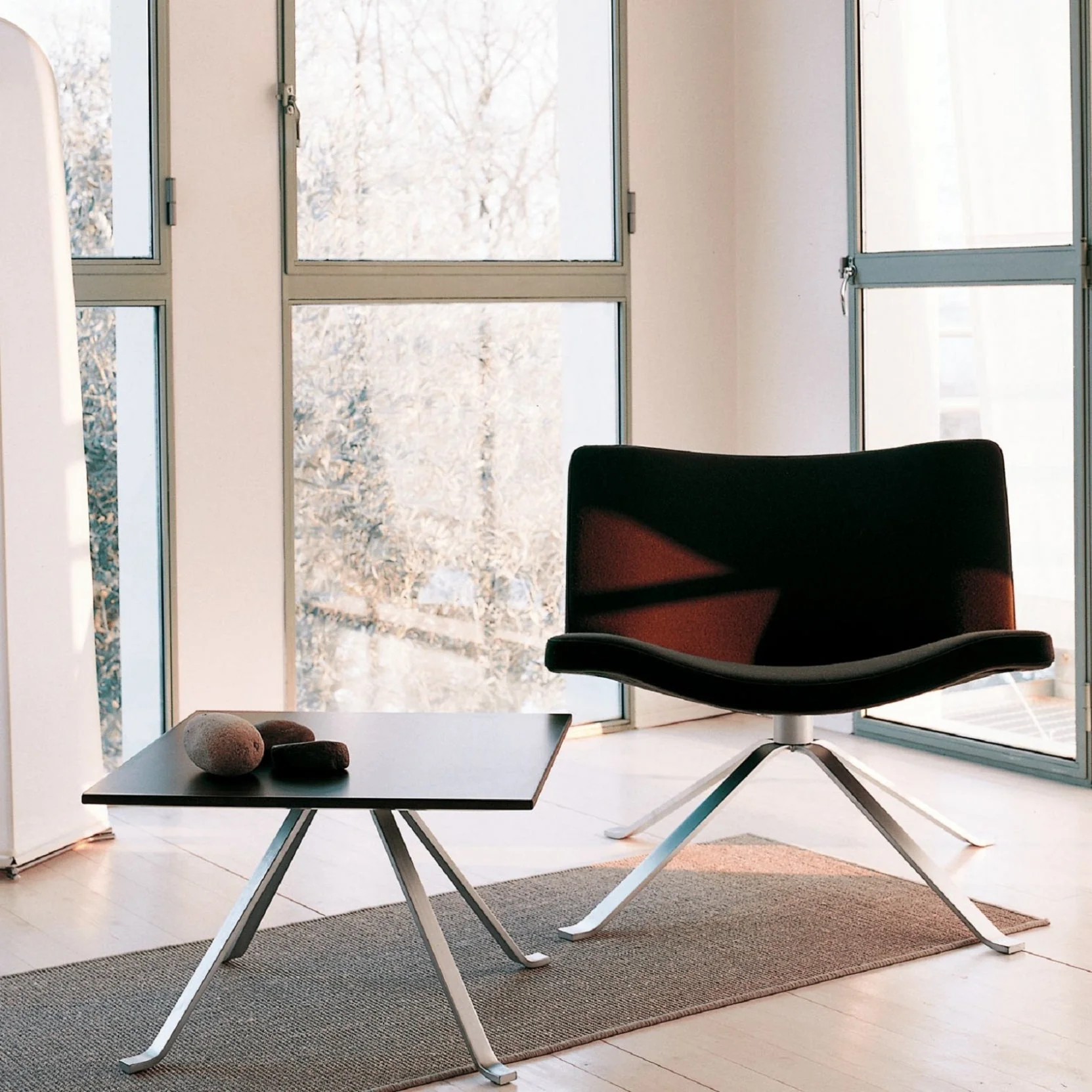 Wave Lounge Chair with Spider Base by Tonon - Image 3