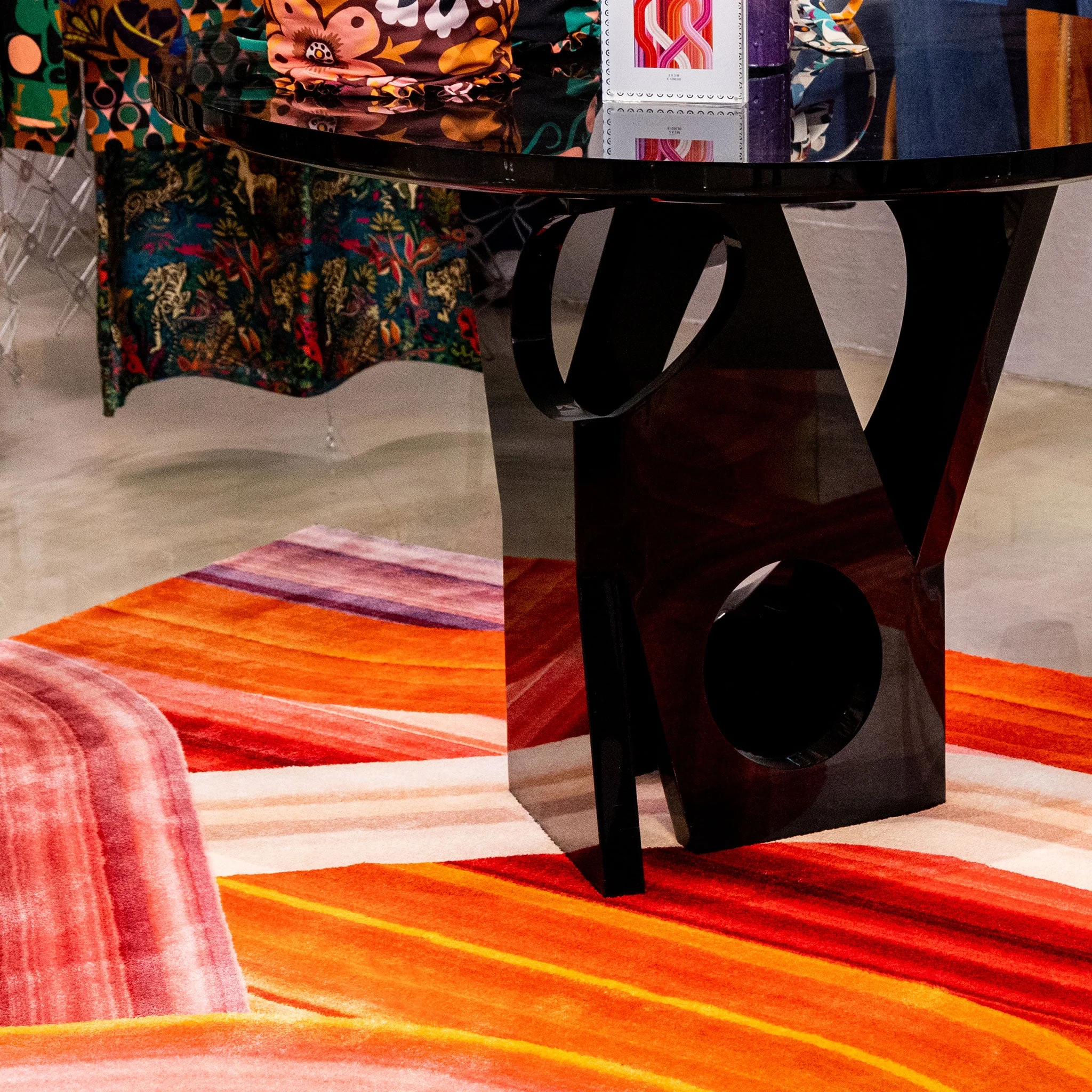 Wave Red Rectangular Carpet by Qeeboo - Image 4
