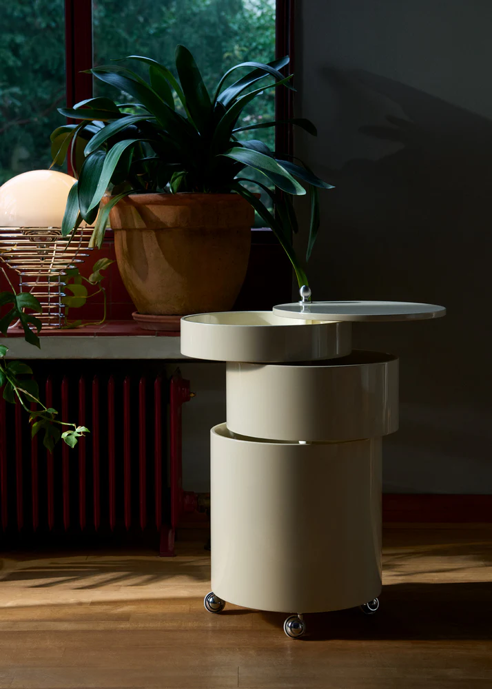 Wire Table Lamp 16" by Verner Panton - Image 23
