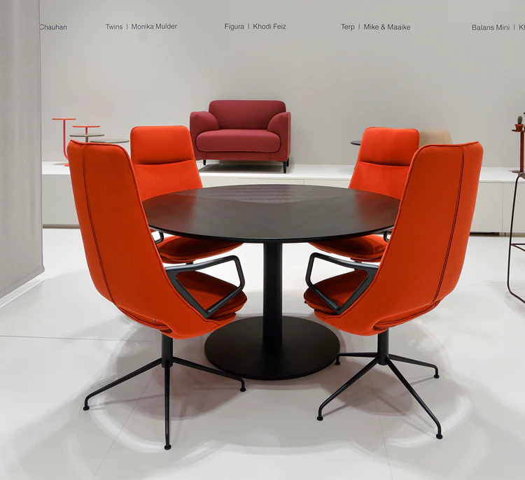 Zuma High Back Swivel Armchair by Artifort - Image 7